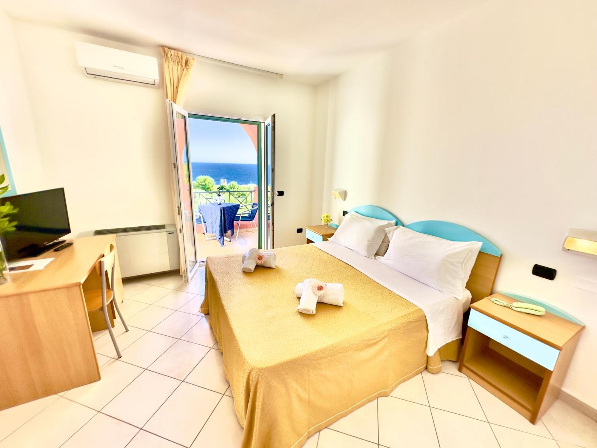 Hotel Alize Санта-Чезареа-Терме Экстерьер фото