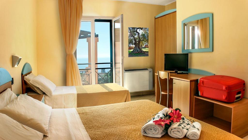 Hotel Alize Санта-Чезареа-Терме Экстерьер фото